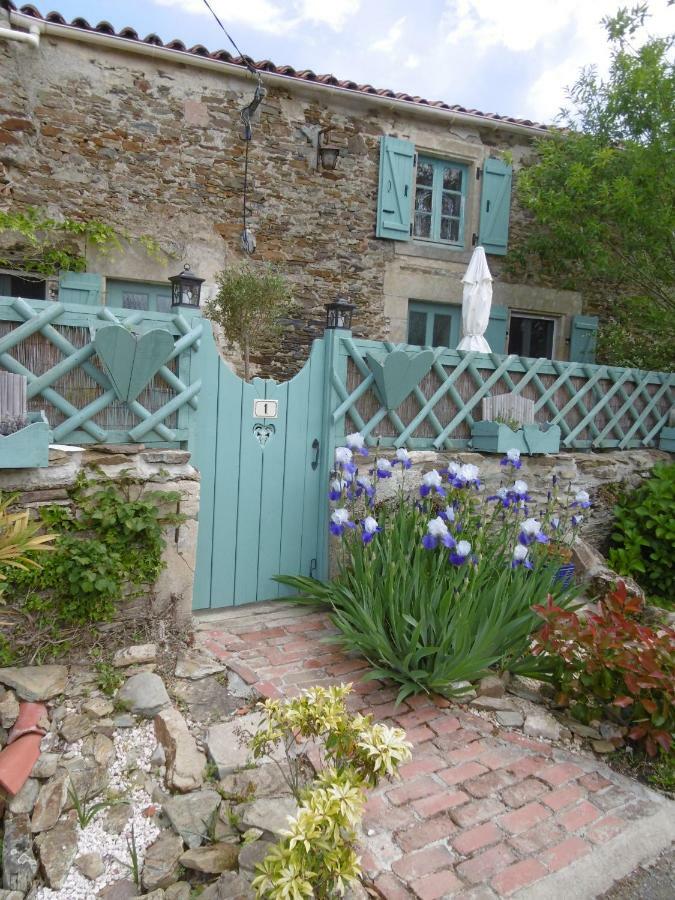 Alba Melusine Bed & Breakfast Vouvant Luaran gambar